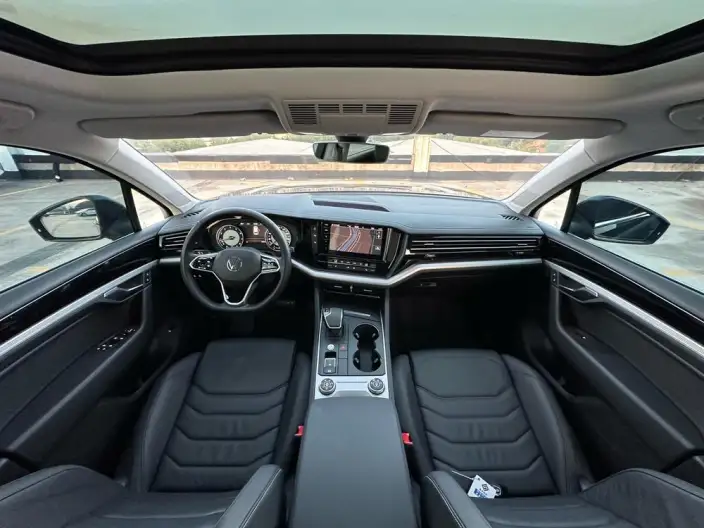 Volkswagen Touareg 2021 Model 2.0TSI Pilot Special Edition – фото 11