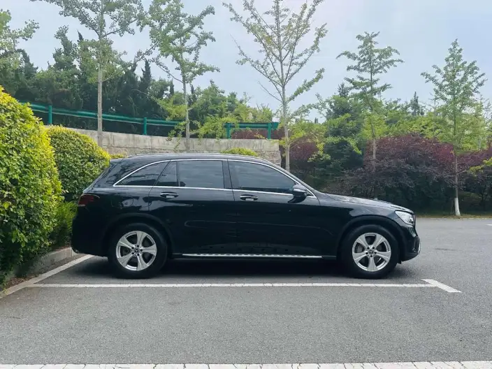 Mercedes-Benz GLC 2020 Model Facelift GLC 260 L 4MATIC Dynamic Model – фото 7