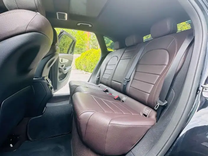 Mercedes-Benz GLC 2020 Model Facelift GLC 260 L 4MATIC Dynamic Model – фото 21