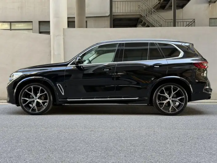 BMW X5 2022 Model xDrive 40Li Exclusive Model M Sports Set