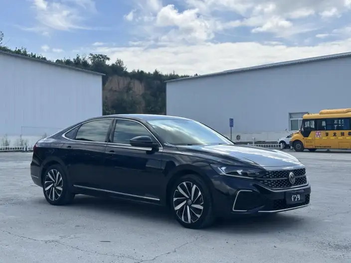 Volkswagen Passat 2022 Model 330TSI Starry sky Elite Edition – фото 3