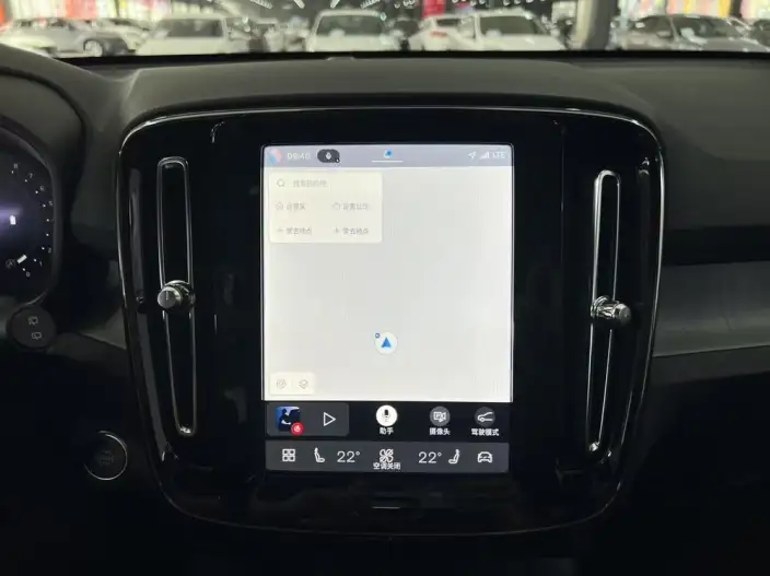 Volvo XC40 2026 Model B3 Smart Range Deluxe Edition – фото 7