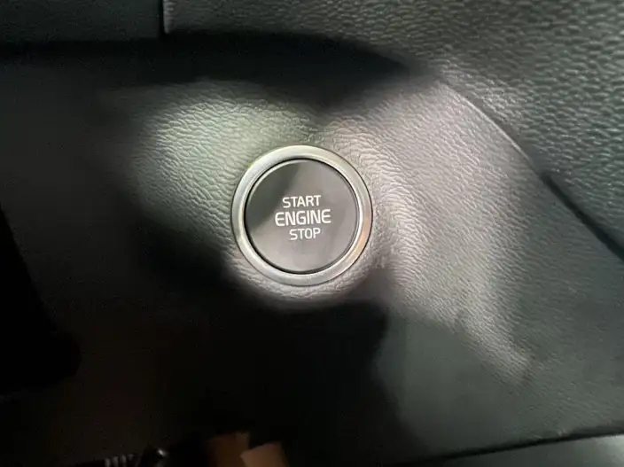 Volvo XC40 2026 Model B3 Smart Range Deluxe Edition – фото 10
