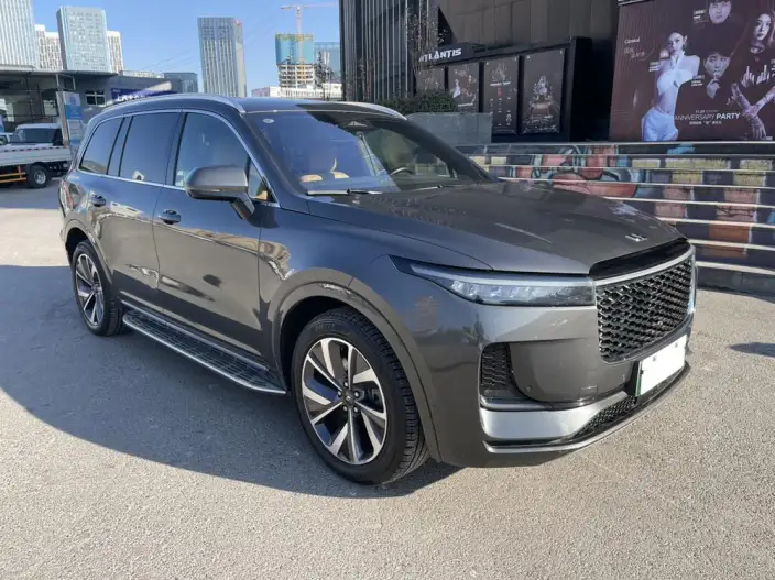 Li Auto ONE 2021 Model Extended Range 6 seat Edition – фото 3