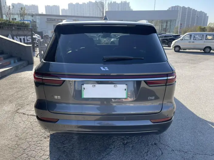 Li Auto ONE 2021 Model Extended Range 6 seat Edition – фото 5