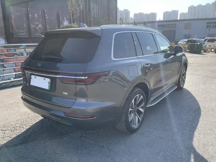 Li Auto ONE 2021 Model Extended Range 6 seat Edition – фото 6