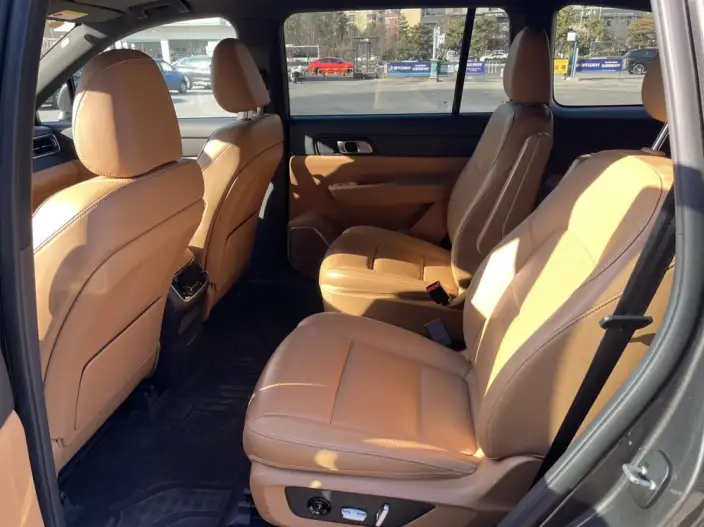 Li Auto ONE 2021 Model Extended Range 6 seat Edition – фото 17