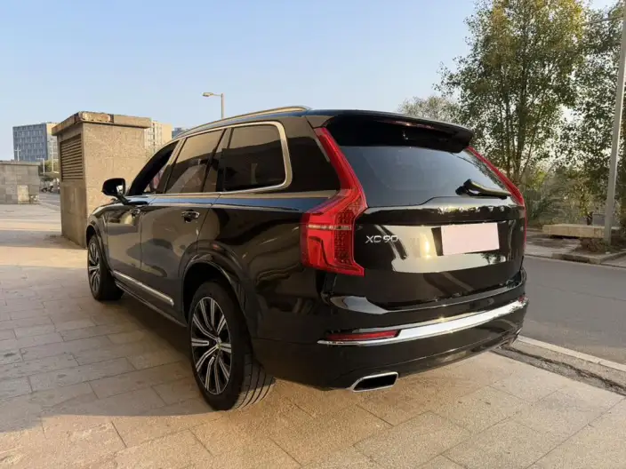 Volvo XC90 2021 Model B5 Zhixing Deluxe Edition 5 seat – фото 5
