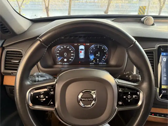 Volvo XC90 2021 Model B5 Zhixing Deluxe Edition 5 seat – фото 10