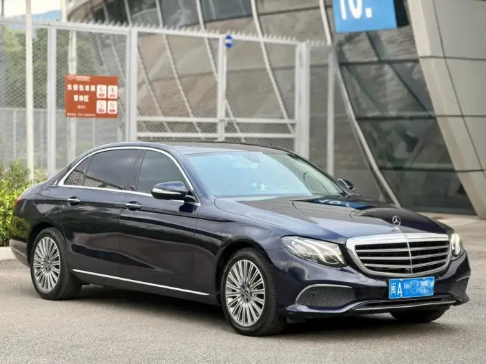 Mercedes-Benz E-Class 2020 Model E 300 L Fashion Model – фото 3