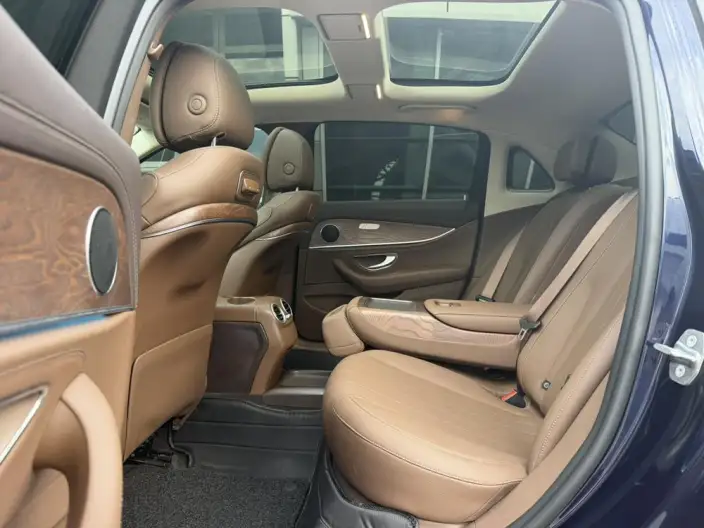 Mercedes-Benz E-Class 2020 Model E 300 L Fashion Model – фото 10