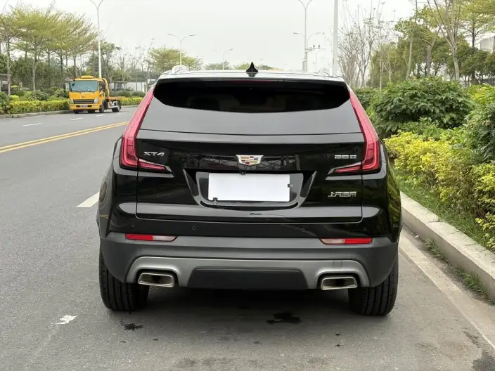Cadillac XT4 2022 Model 28T 2WD Fashion Model – фото 5
