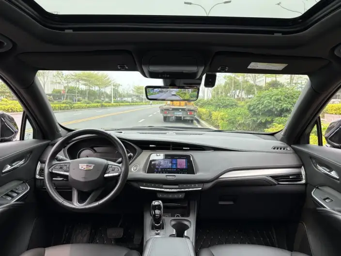Cadillac XT4 2022 Model 28T 2WD Fashion Model – фото 8
