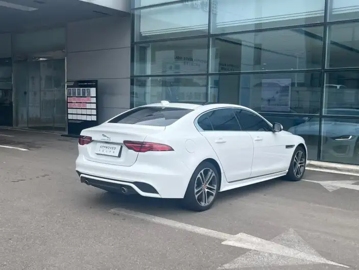 Jaguar XE L 2024 Model 2.0T 250PS R-DYNAMIC S Enterprising Sports Edition – фото 5