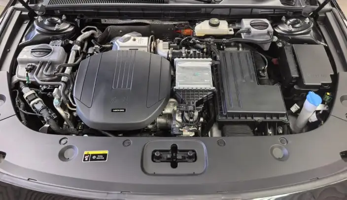 Hongqi H5 PHEV 2025 Model 170 Chao Hybrid Edition – фото 6