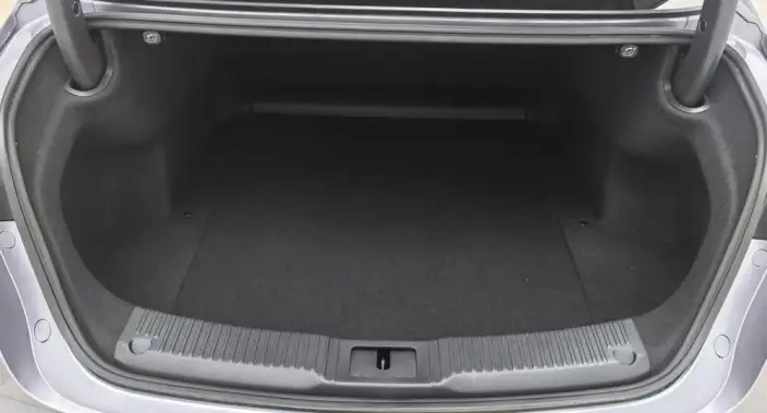 Hongqi H5 PHEV 2025 Model 170 Chao Hybrid Edition – фото 9