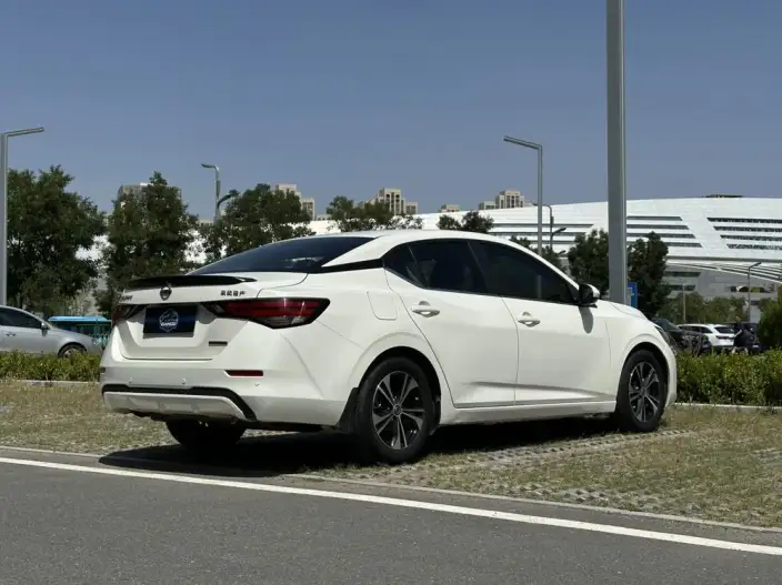 Nissan Sylphy 2020 Model 1.6L XL CVT Yuexiang Edition – фото 6