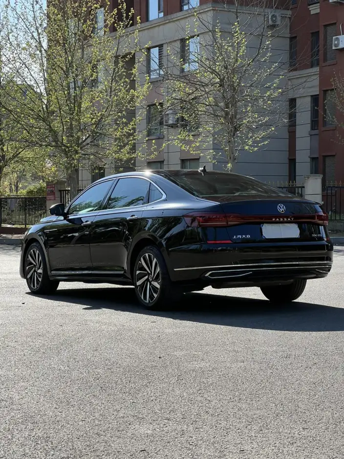 Volkswagen Passat 2022 Model 330TSI Starry sky Deluxe Edition – фото 3