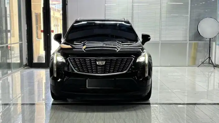Cadillac XT4 2022 Model 28T 2WD Fashion Model – фото 2