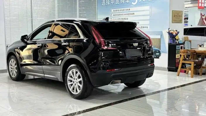 Cadillac XT4 2022 Model 28T 2WD Fashion Model – фото 4