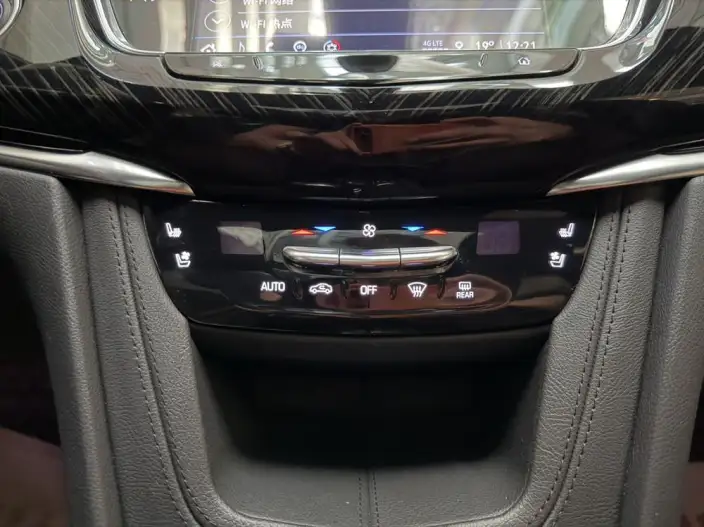 Cadillac XT6 2022 Model 2.0T VII seat 4WD Luxury Model – фото 13