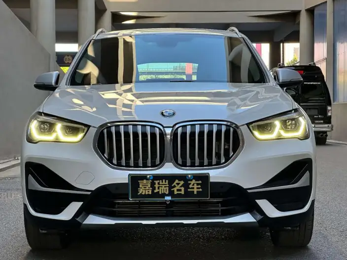BMW X1 2022 Model xDrive25Li Exclusive Model – фото 2