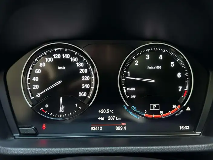 BMW X1 2022 Model xDrive25Li Exclusive Model – фото 11