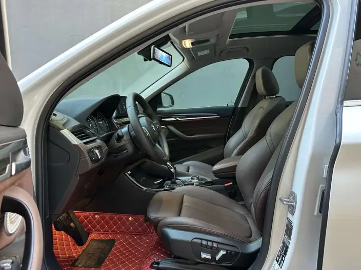 BMW X1 2022 Model xDrive25Li Exclusive Model – фото 14