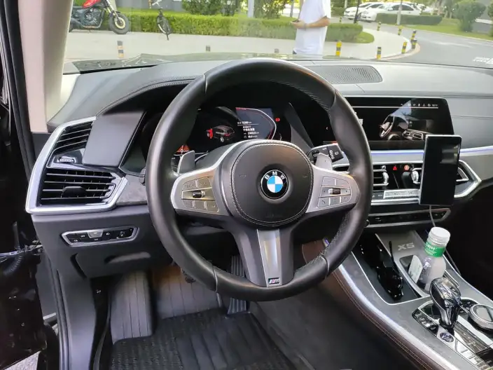 BMW X5 2022 Model xDrive 30Li Exclusive Model M Sports Set – фото 7