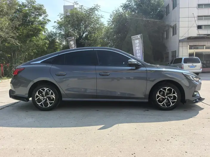MG5 2023 Model 180DVVT CVT Youth Deluxe Edition – фото 8