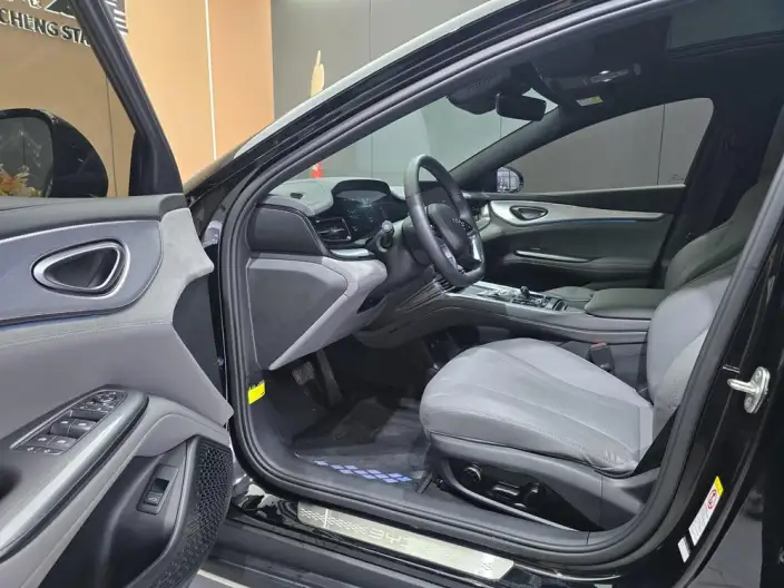 BYD Seal 07DM 2025 Model Smart Driving Edition DM-i 125KM Luxury Model – фото 16