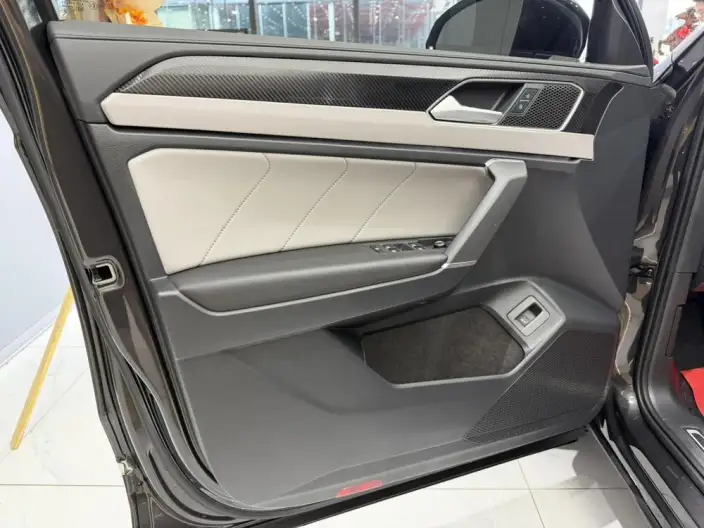 Volkswagen Tayron 2024 Model 330TSI 2WD Luxury Plus Advanced version – фото 9