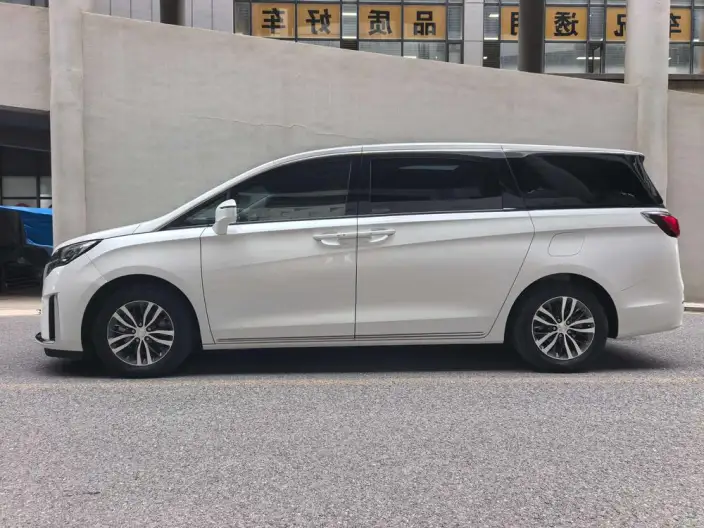 Buick GL8 2023 Model ES Luzun 2.0T Comfort Model – фото 3
