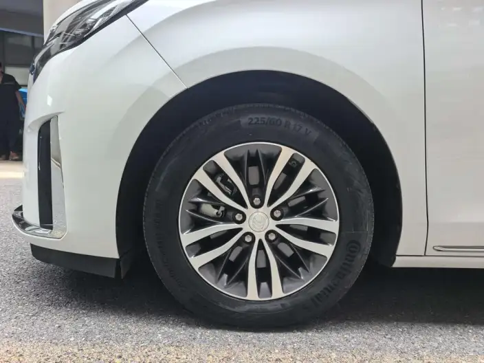 Buick GL8 2023 Model ES Luzun 2.0T Comfort Model – фото 7