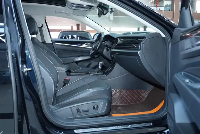 Volkswagen Passat 2023 Model 330TSI Starry sky Premium Edition – фото 8