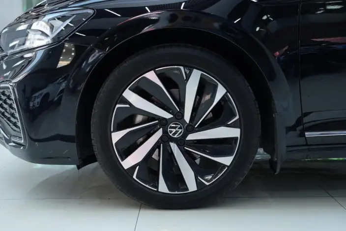 Volkswagen Passat 2023 Model 330TSI Starry sky Premium Edition – фото 9