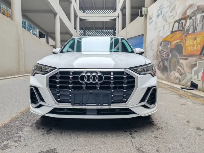 AUDI Q3 2022 Model 35 TFSI Enterprising Dynamic Model – фото 2