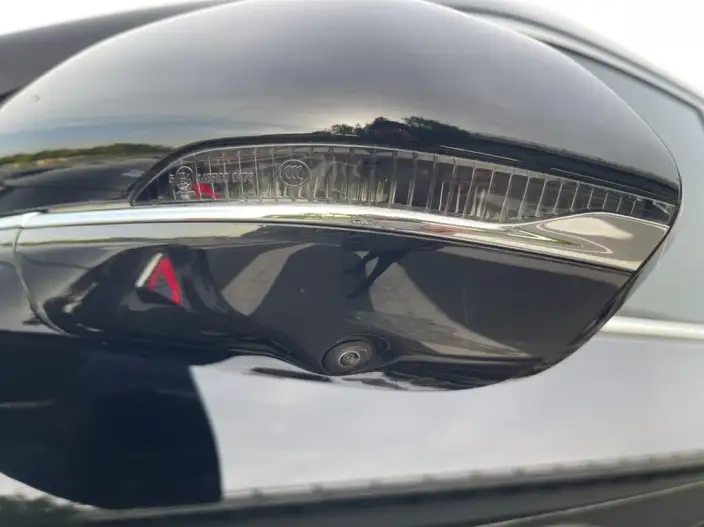 Hongqi HS5 2023 Model 2.0T Flag Xiang Pro Edition – фото 18