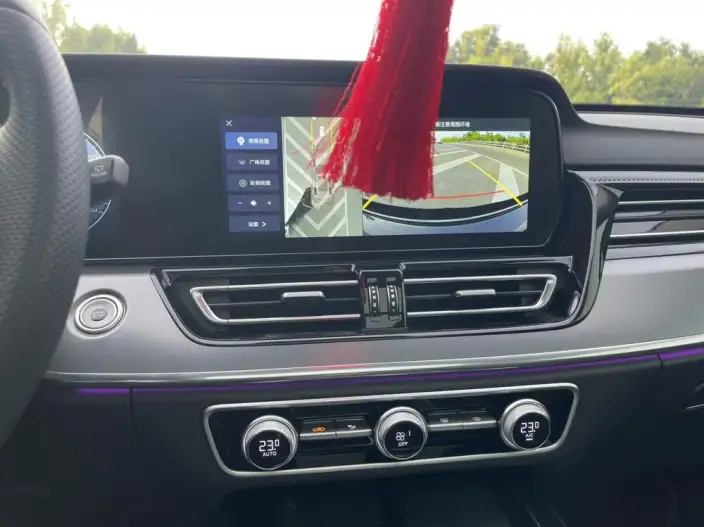 Hongqi HS5 2023 Model 2.0T Flag Xiang Pro Edition – фото 23
