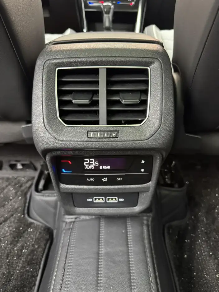 Volkswagen Tayron 2023 Model 330TSI 2WD Luxury Plus Advanced version – фото 11