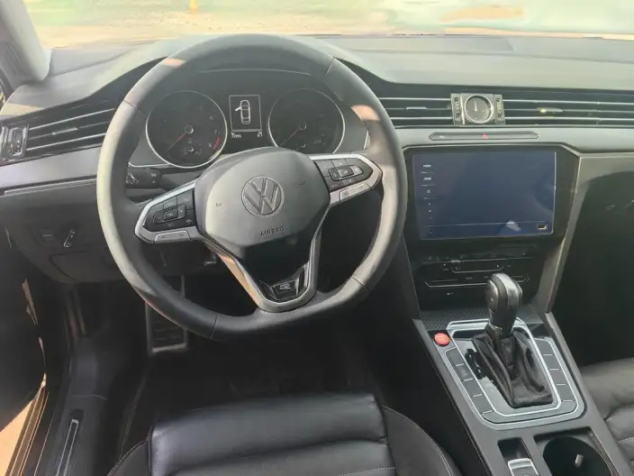 Volkswagen Magotan 2020 Model 330TSI DSG Leading Model – фото 10
