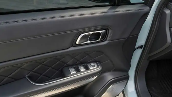 Li Auto ONE 2020 Model Extended Range 7 seat Edition – фото 14