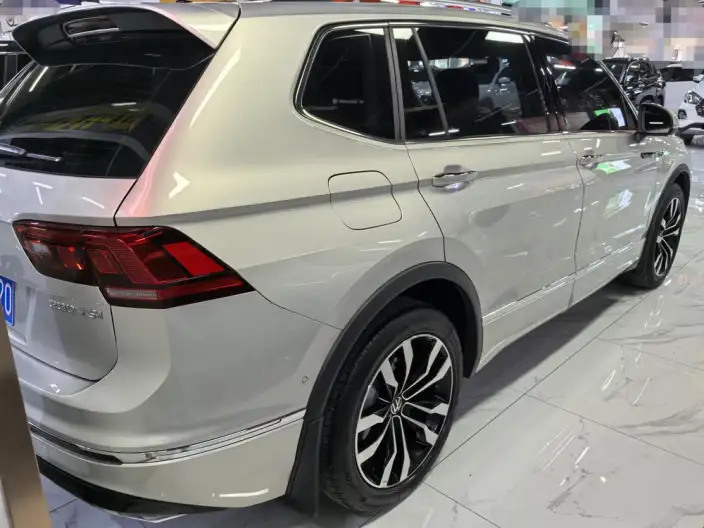 Volkswagen Tiguan L 2021 Model 330TSI Automatic 2WD R-Line Enjoy the version more – фото 5