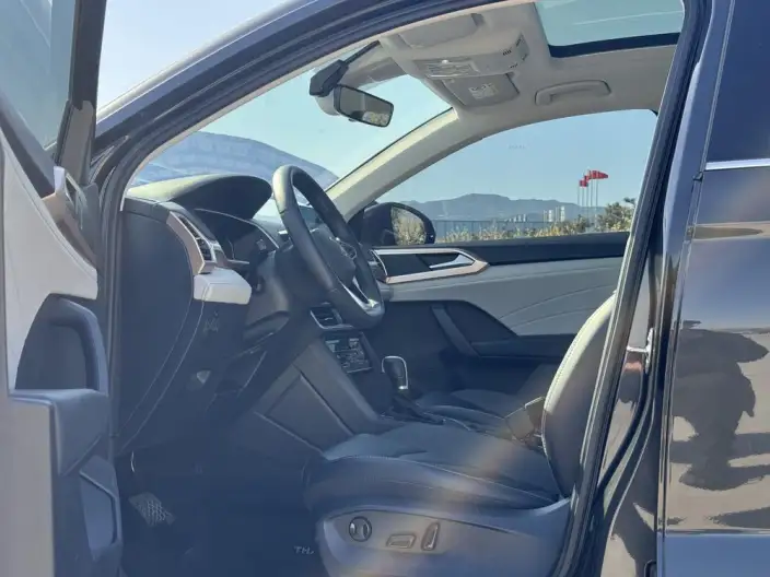 Volkswagen Tharu 2023 Model 300TSI 2WD Full Moon Edition – фото 20