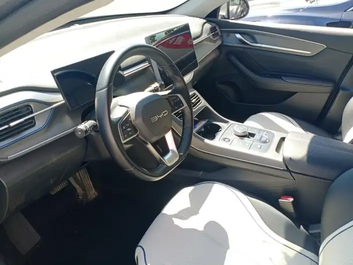 BYD Destroyer 05 2024 Model Honor Edition DM-i 55KM Luxury Model – фото 7