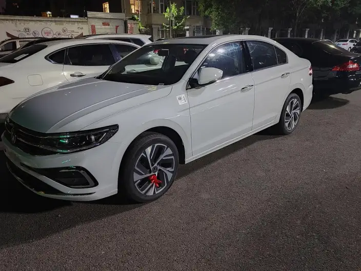 Volkswagen Bora 2023 Model 200TSI DSG Comfort PRO Edition – фото 1