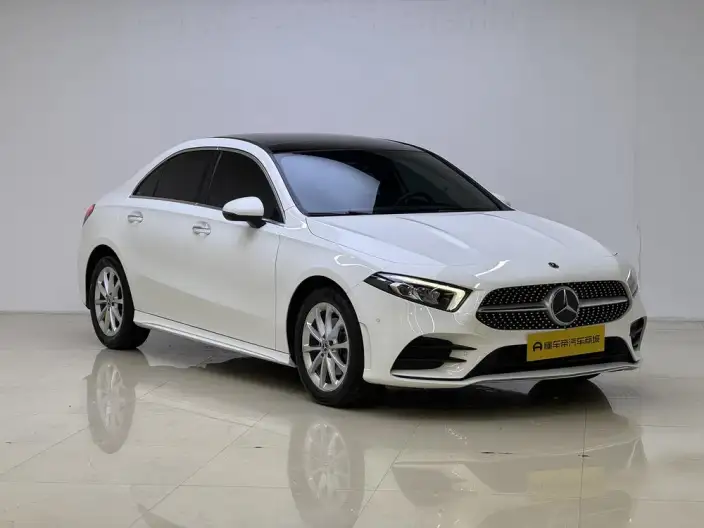 Mercedes-Benz A-class 2021 Model A 200 L Sports sedan Fashion Edition – фото 3
