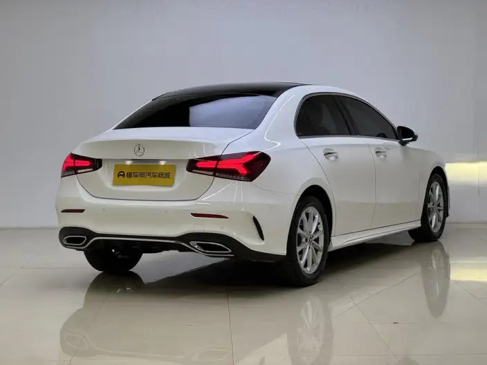 Mercedes-Benz A-class 2021 Model A 200 L Sports sedan Fashion Edition – фото 7