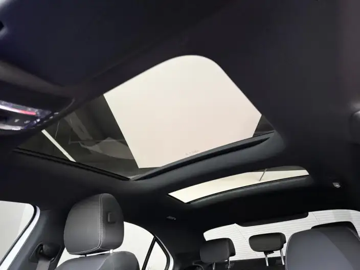 Mercedes-Benz A-class 2021 Model A 200 L Sports sedan Fashion Edition – фото 19