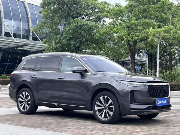 Li Auto ONE 2020 Model Extended Range 6 seat Edition – фото 2